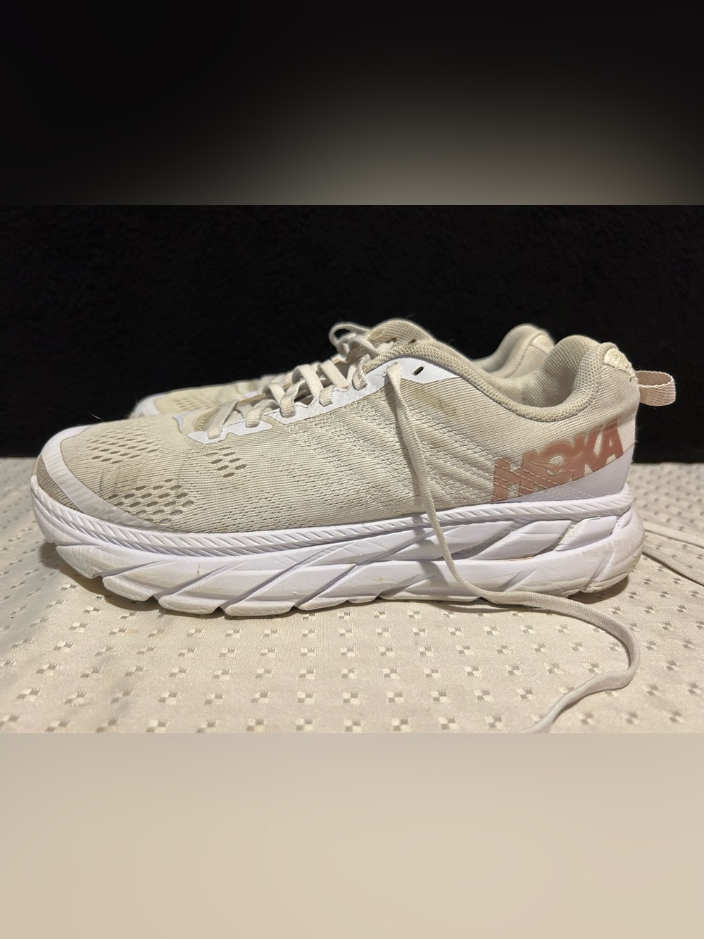 Hoka One One Women's Clifton 6 White Running Shoes Size 8.5